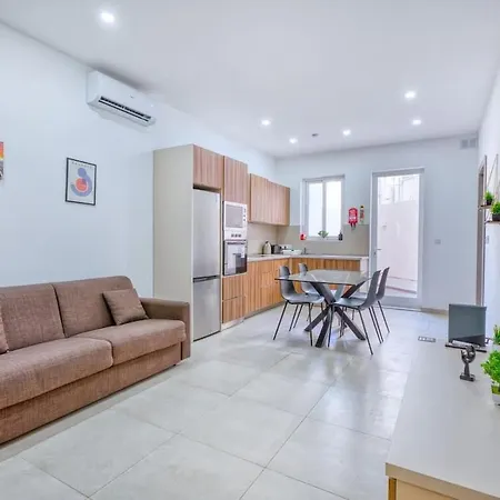 아파트 Cosy In Ta' Xbiex Close To Promenade *