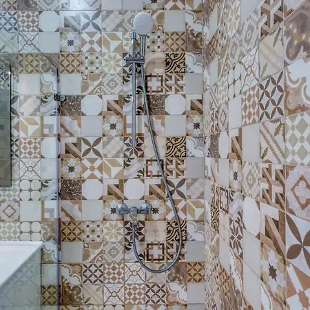 Cosy In Ta' Xbiex Close To Promenade