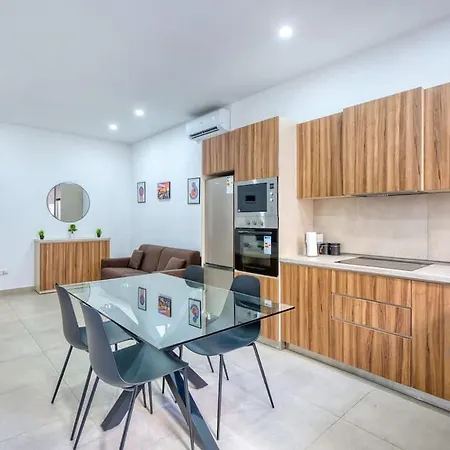 Апартаменты Cosy In Ta' Xbiex Close To Promenade