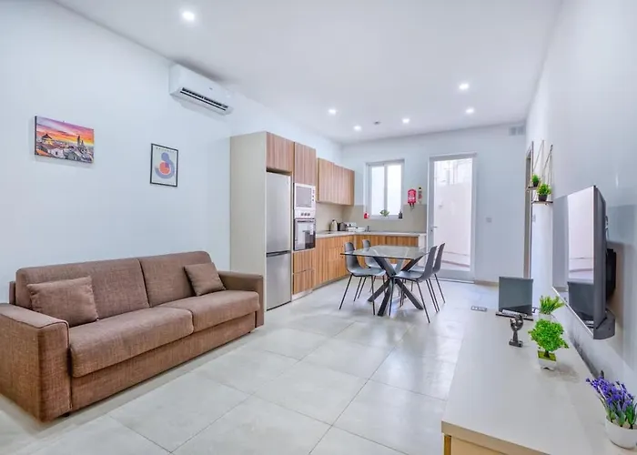 아파트 Cosy In Ta' Xbiex Close To Promenade *